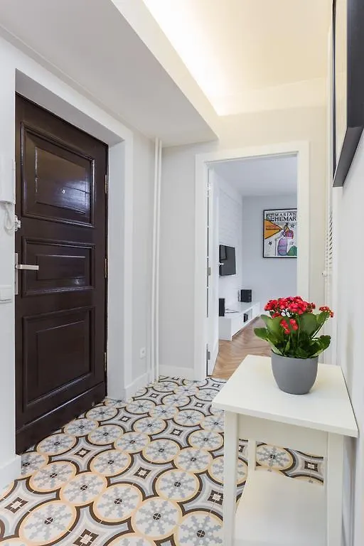 Baker Street Apartment Warsaw Poland